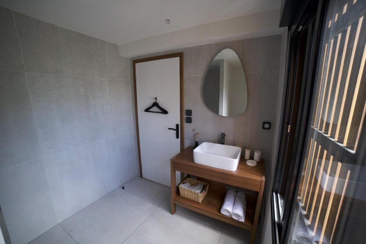 Maison Le Patio แซงต์-เดอนี ภายนอก รูปภาพ